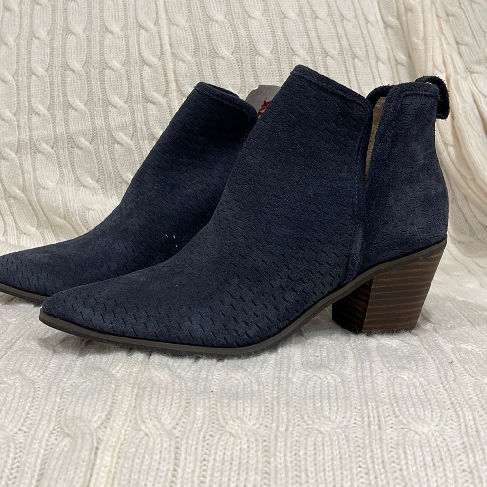 NWOB Blue Suede Lucky Brand Boots